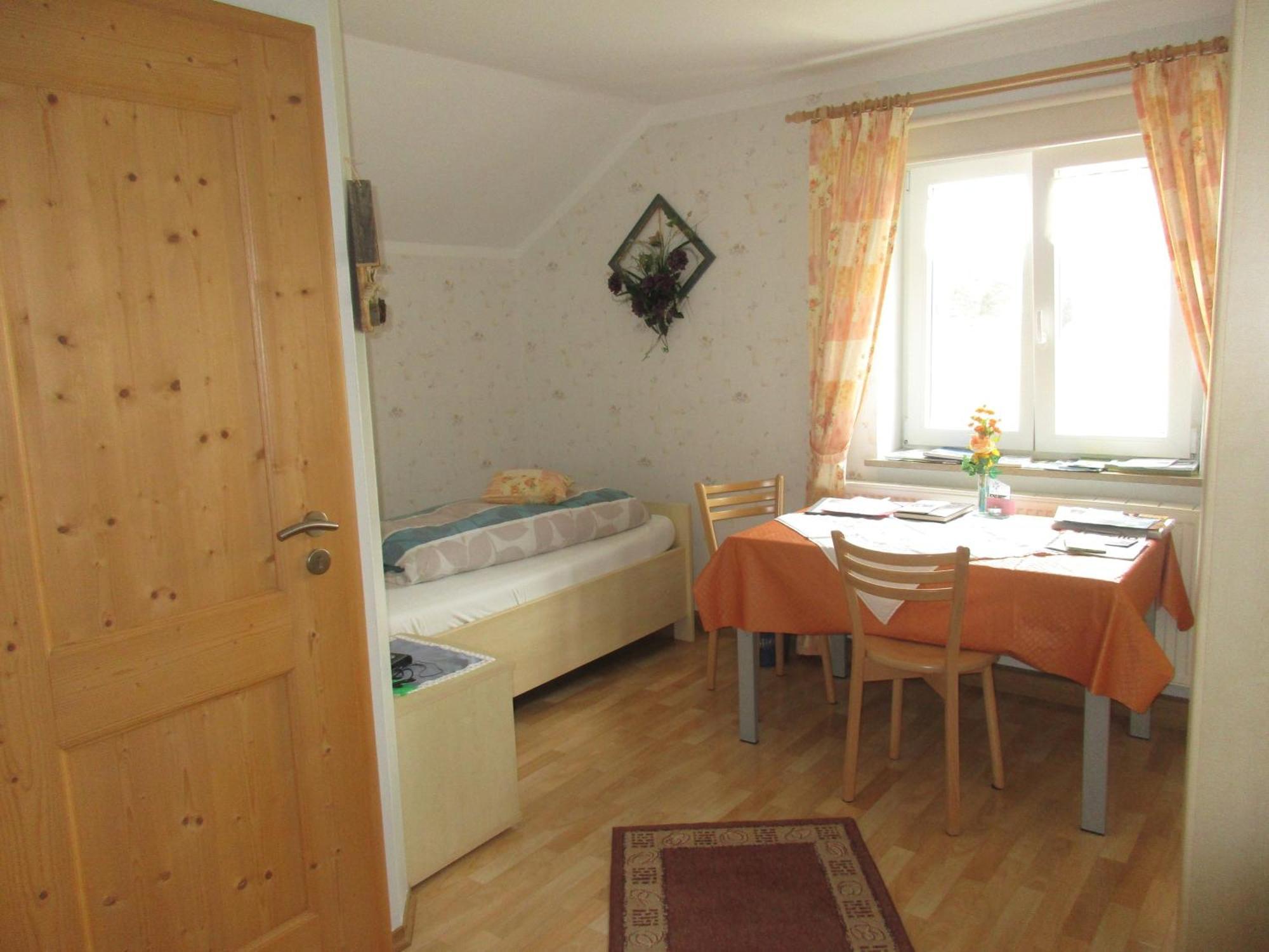 Lejlighed Gaestehaus Reisacher - Einzelzimmer *